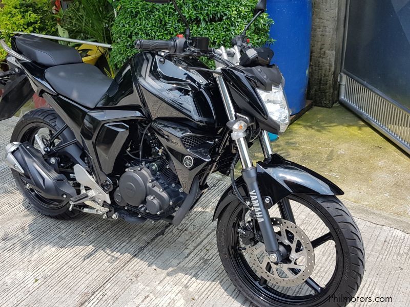 yamaha fz version 2 weight