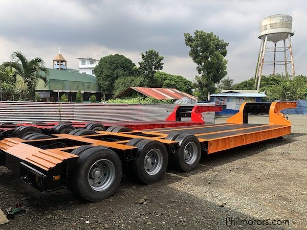 70 tons Lowbed trailer in Philippines