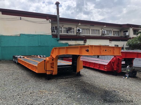 70 tons Lowbed trailer in Philippines