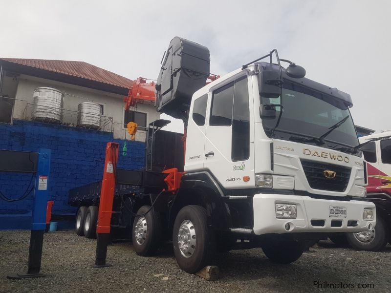 Daewoo 15 tons boom truck / cargo crane in Philippines