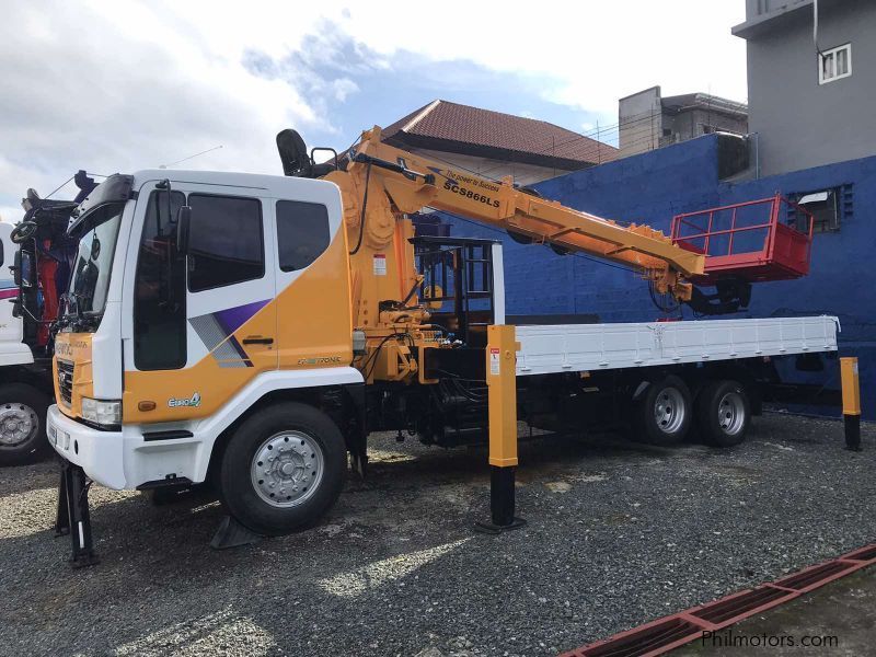 Daewoo BOOM TRUCK WITH MAN LIFT/ CARGO CRANE TRUCK in Philippines