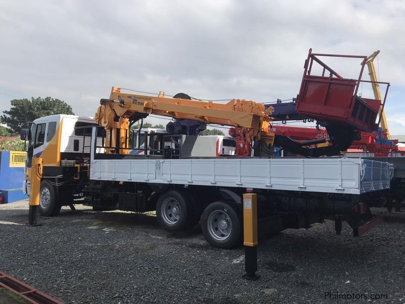 Daewoo BOOM TRUCK WITH MAN LIFT/ CARGO CRANE TRUCK in Philippines