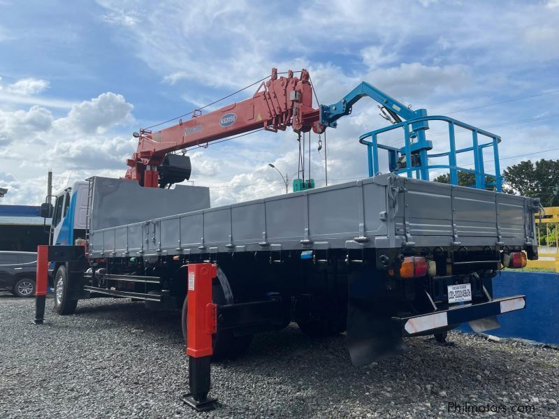 Daewoo BOOM TRUCK WITH MAN LIFT/ CARGO CRANE TRUCK in Philippines