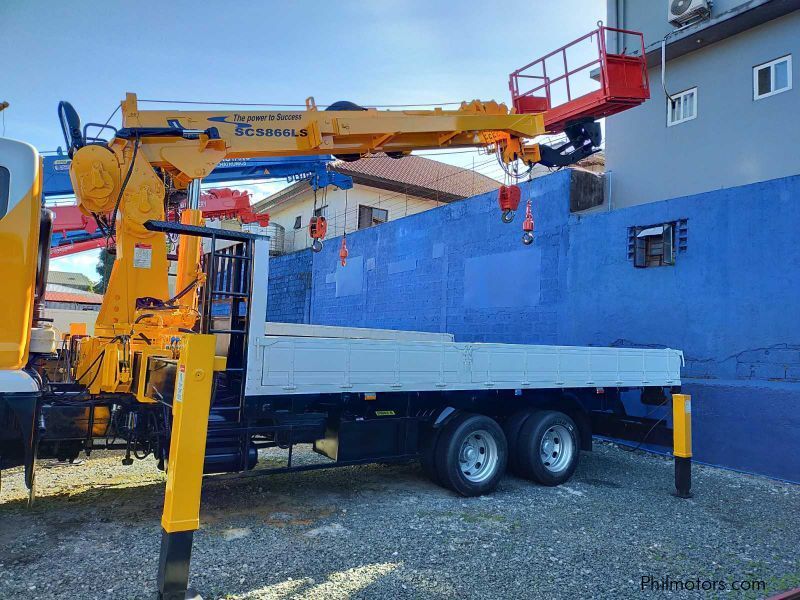 Daewoo BOOM TRUCK WITH MAN LIFT/ CARGO CRANE TRUCK in Philippines