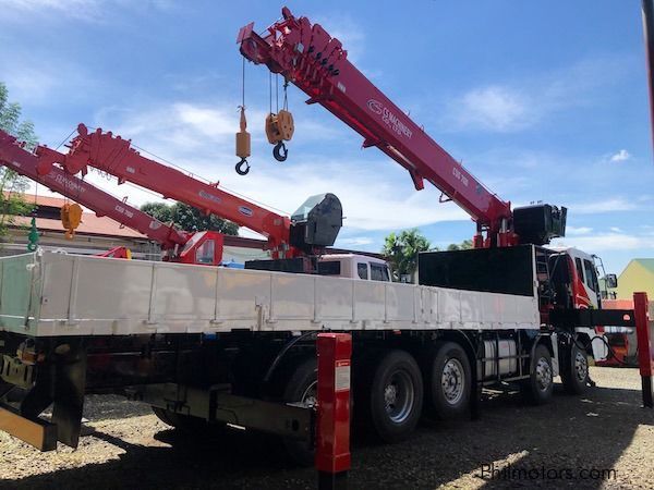 Daewoo BOOM TRUCK/ CARGO CRANE TRUCK in Philippines