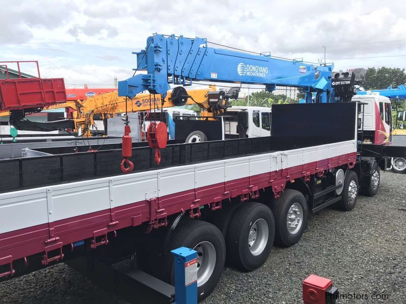 Daewoo BOOM TRUCK/ CARGO CRANE TRUCK in Philippines