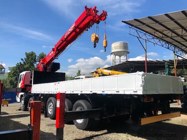 Daewoo BOOM TRUCK/ CARGO CRANE TRUCK in Philippines