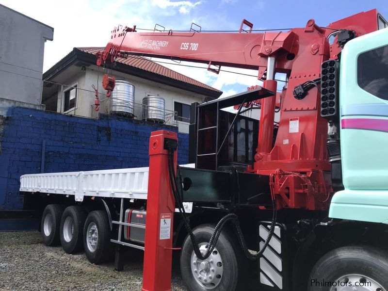 Daewoo BOOM TRUCK/ CARGO CRANE TRUCK in Philippines