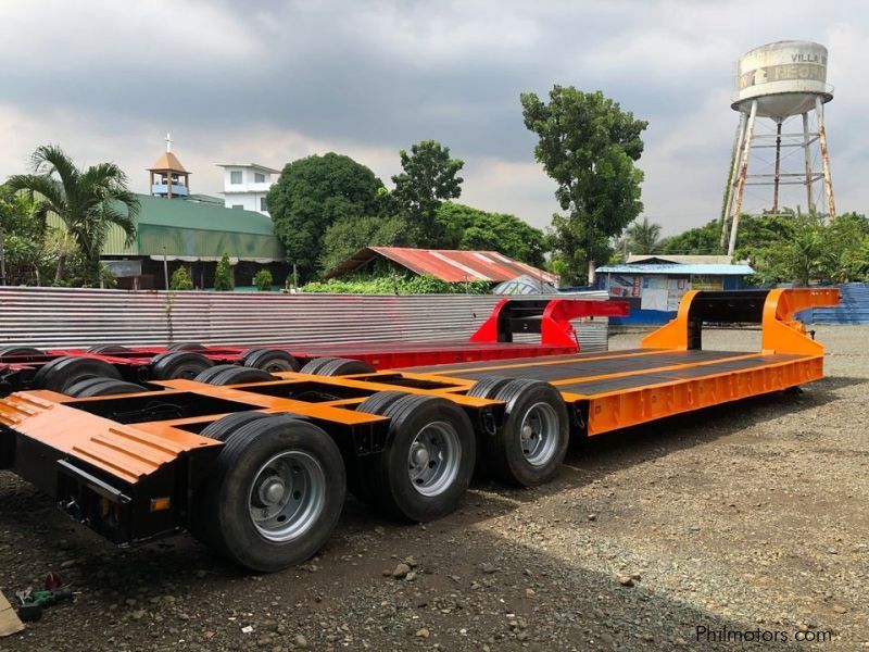 Daewoo LOW BED TRAILER/ GOOSE NECK TRAILER in Philippines