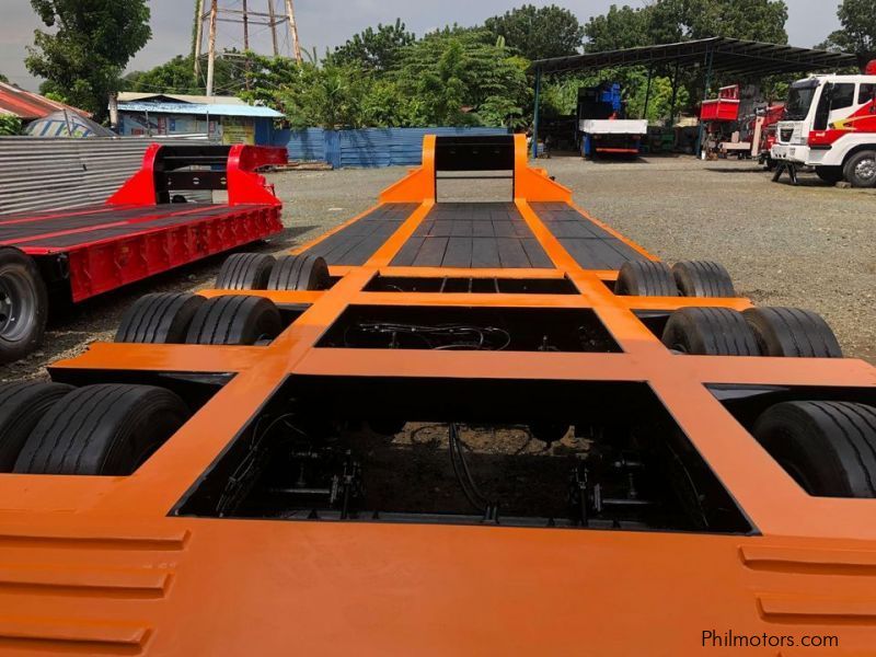 Daewoo LOW BED TRAILER/ GOOSE NECK TRAILER in Philippines