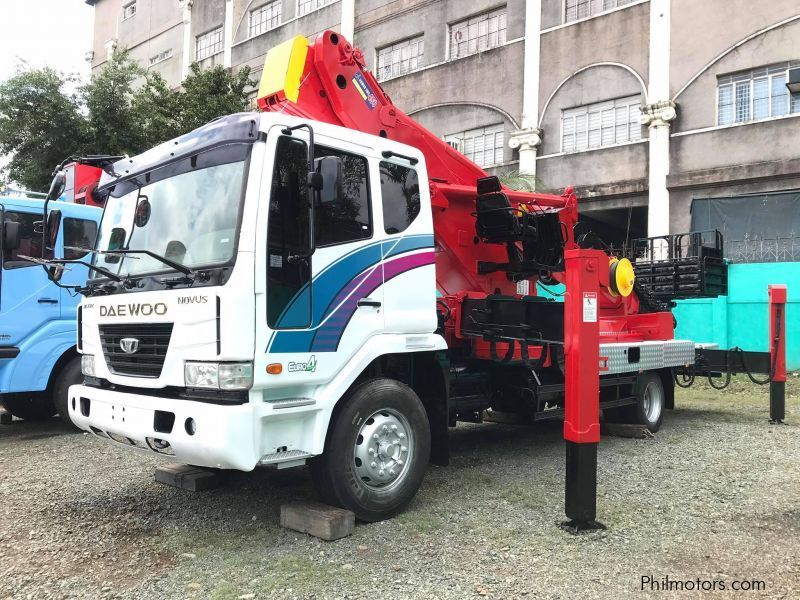 Daewoo MAN LIFT TRUCK/ AERIAL LIFT/ SKY LIFT in Philippines