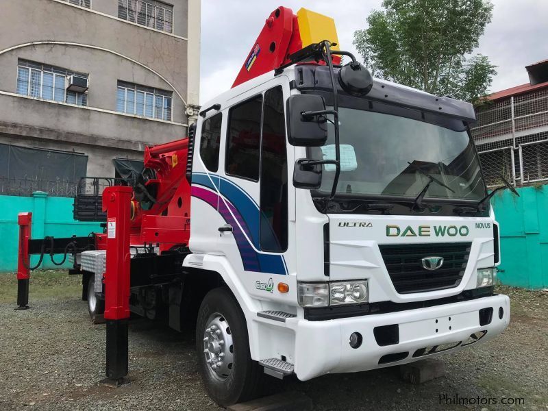 Daewoo MAN LIFT TRUCK/ AERIAL LIFT/ SKY LIFT in Philippines