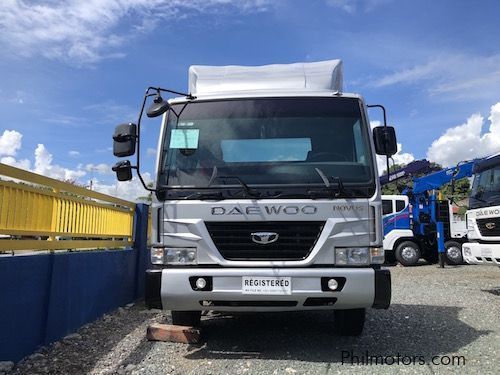 Daewoo Tractor head and lowbed in Philippines