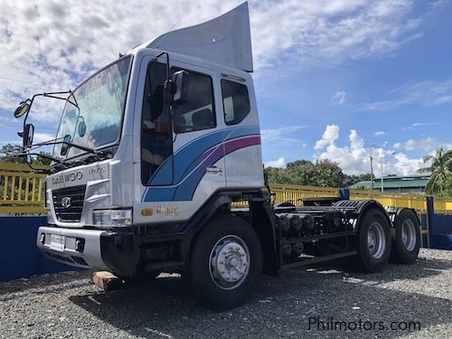 Daewoo Tractor head and lowbed in Philippines