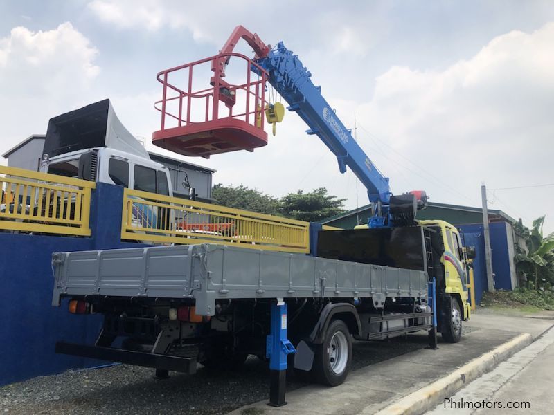 Daewoo boom truck 7 tons in Philippines