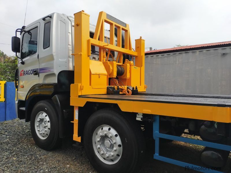 Hyundai TRAGO 14 WHEELER SELF LOADER TRUCK in Philippines