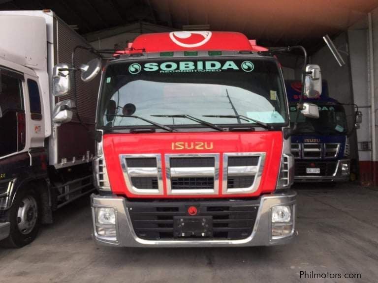 Isuzu CXZ81K1 C Series 6x2 10 wheeler dump truck in Philippines