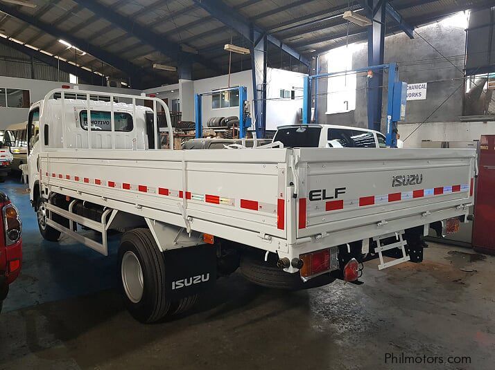 Isuzu Dropside Cargo Truck in Philippines