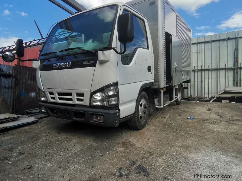 Isuzu ELF NKR 6W CLOSE VAN 10ft 4HL1 in Philippines