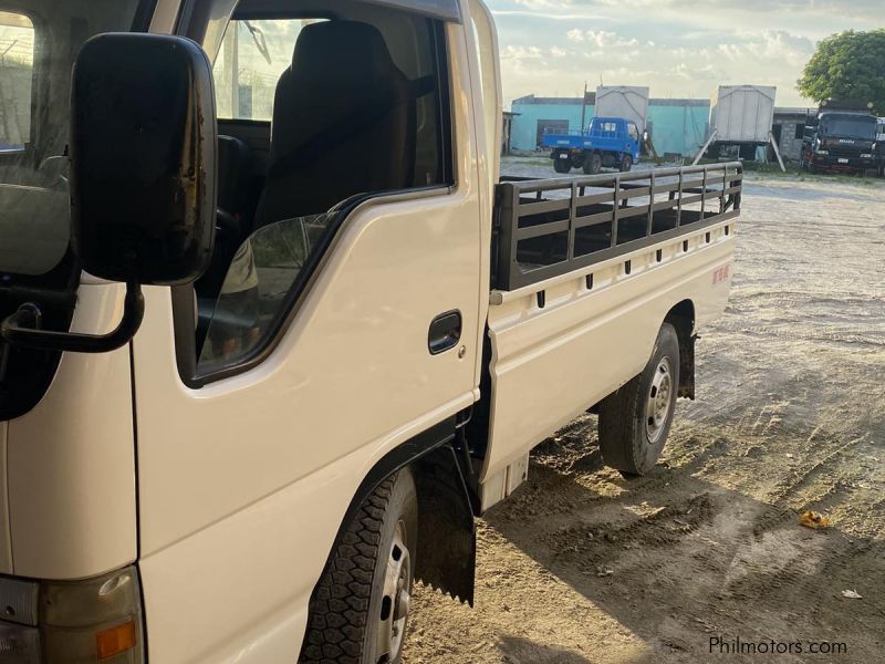 Isuzu ELF NKR DROPSIDE 4HL1 in Philippines