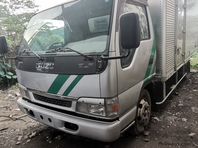 Isuzu ELF NPR 6W CLOSE VAN 4HL1 in Philippines