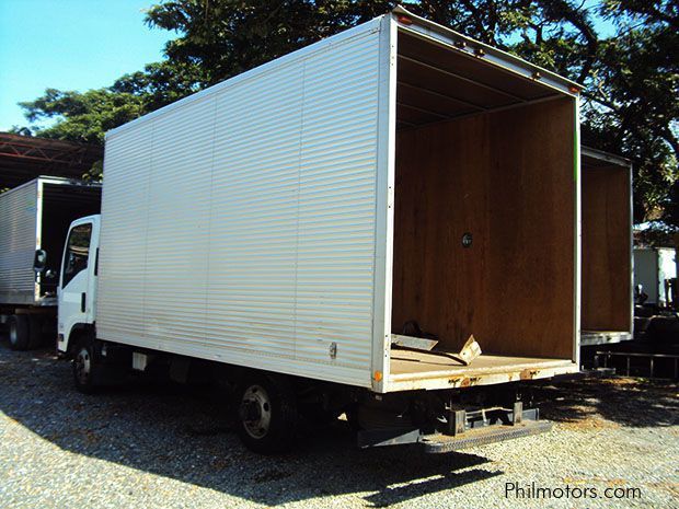 Isuzu Elf Aluminum Closed Van in Philippines