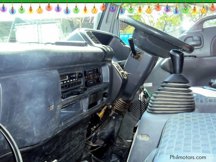 Isuzu Elf Dropside Cargo in Philippines