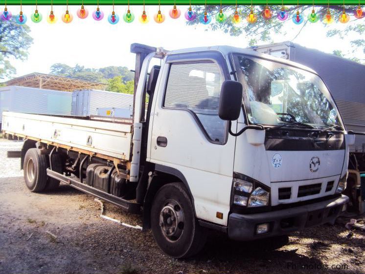 Isuzu Elf Dropside Cargo in Philippines