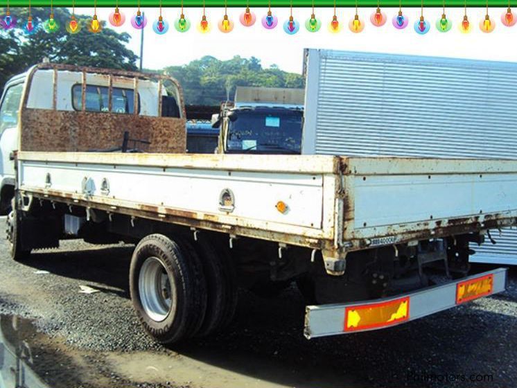 Isuzu Elf Dropside Cargo in Philippines