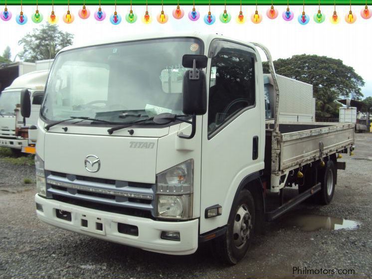 Isuzu Elf Dropside Cargo in Philippines