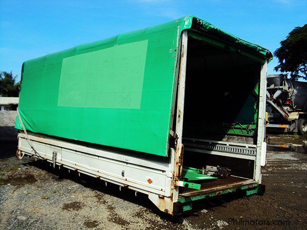 Isuzu Elf Dropside Cargo in Philippines