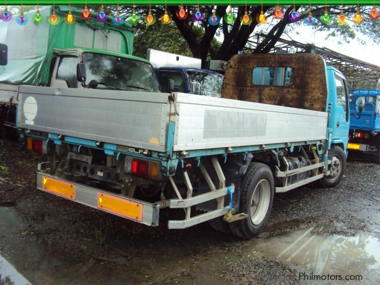 Isuzu Elf Dropside Cargo With Crane in Philippines