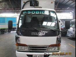 Isuzu Elf NKR N Series 4x2 10 footer aluminum closed van truck in Philippines