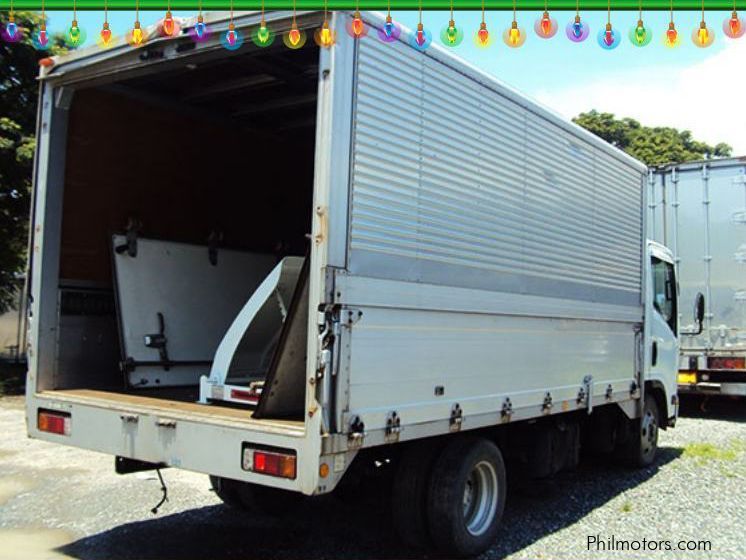 Isuzu Elf Wing Van in Philippines