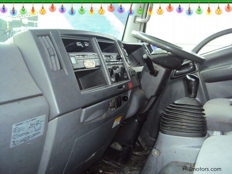 Isuzu Elf Wing Van in Philippines