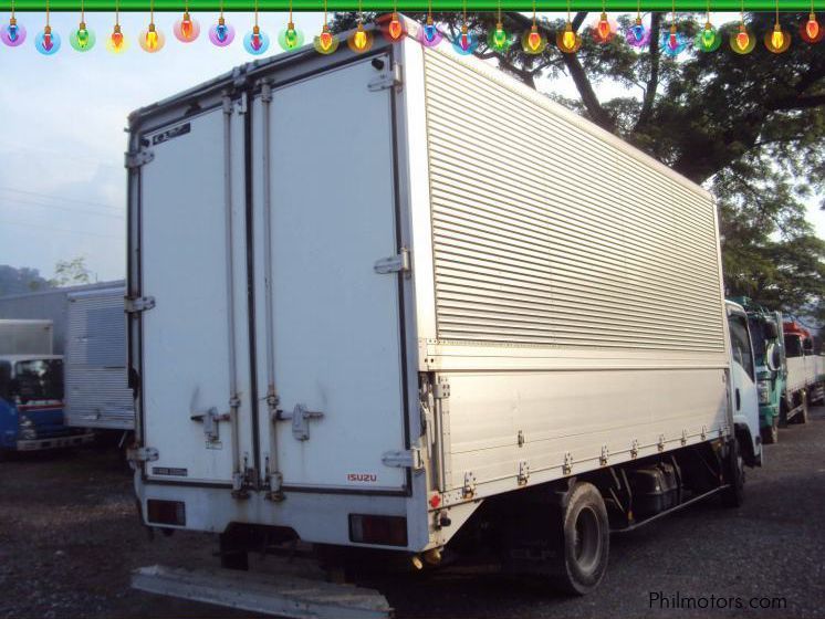 Isuzu Elf Wing Van in Philippines