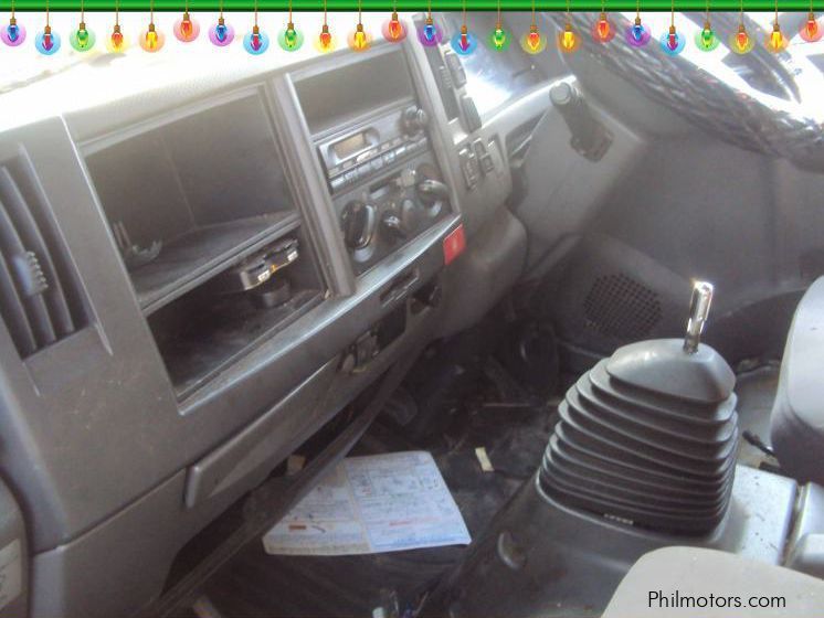 Isuzu Elf Wing Van in Philippines