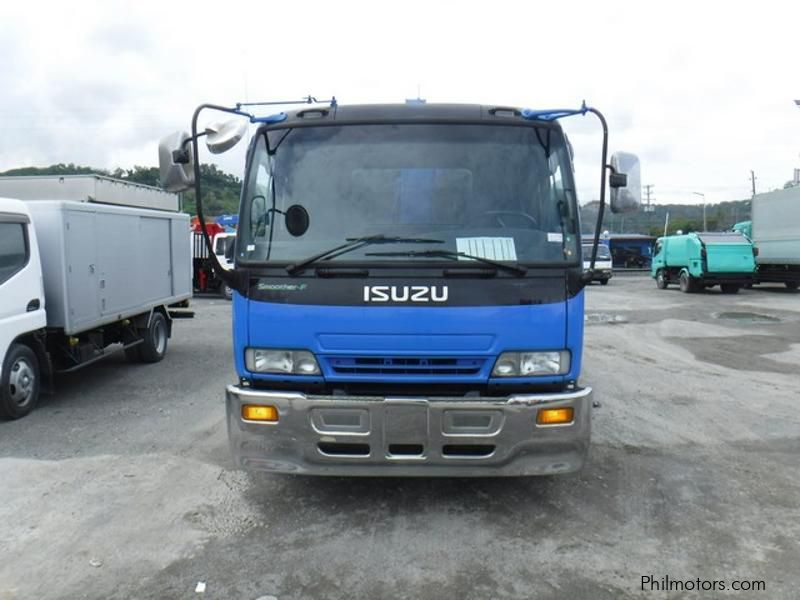 Isuzu FORWARD W/ BOOM in Philippines