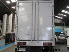 Isuzu FRR F Series 4x2 6wheeler 21 footer aluminum wing van truck in Philippines