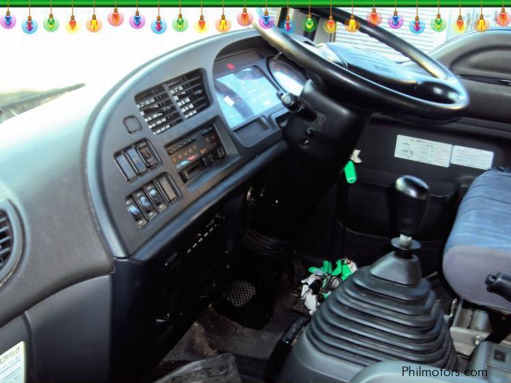 Isuzu Forward Aluminum Closed Van in Philippines