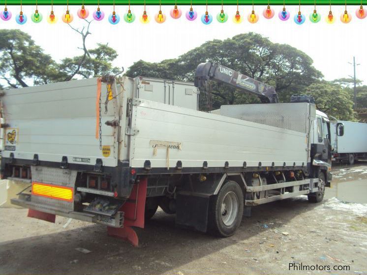 Isuzu Forward Dropside Cargo With Crane in Philippines