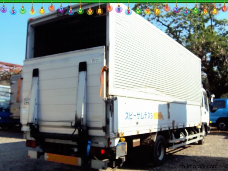 Isuzu Forward Wing Van in Philippines