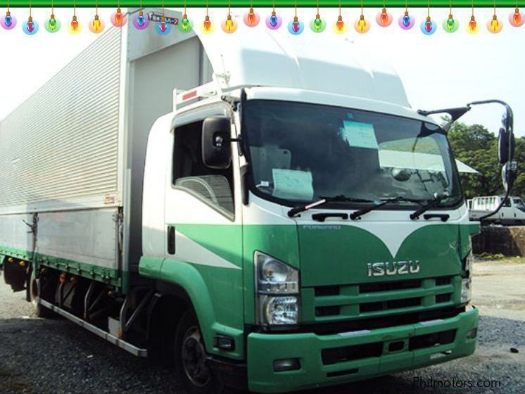 Isuzu Forward Wing Van in Philippines