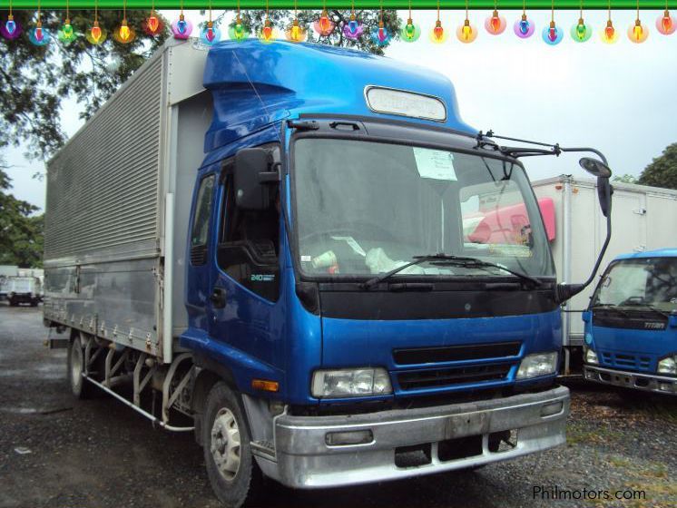 Isuzu Forward Wing Van in Philippines