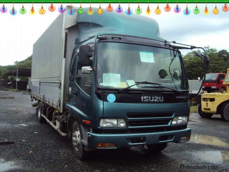 Isuzu Forward Wing Van in Philippines