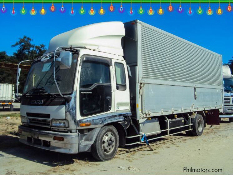 Isuzu Forward Wing Van in Philippines