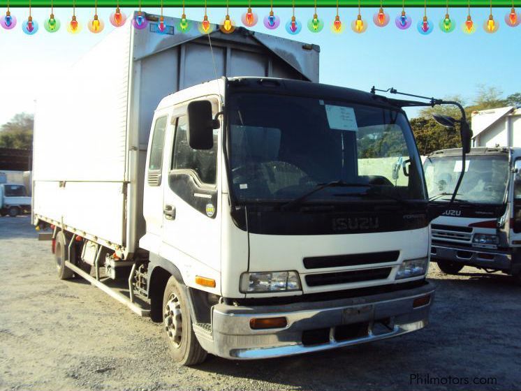 Isuzu Forward Wing Van in Philippines