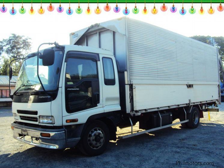 Isuzu Forward Wing Van in Philippines