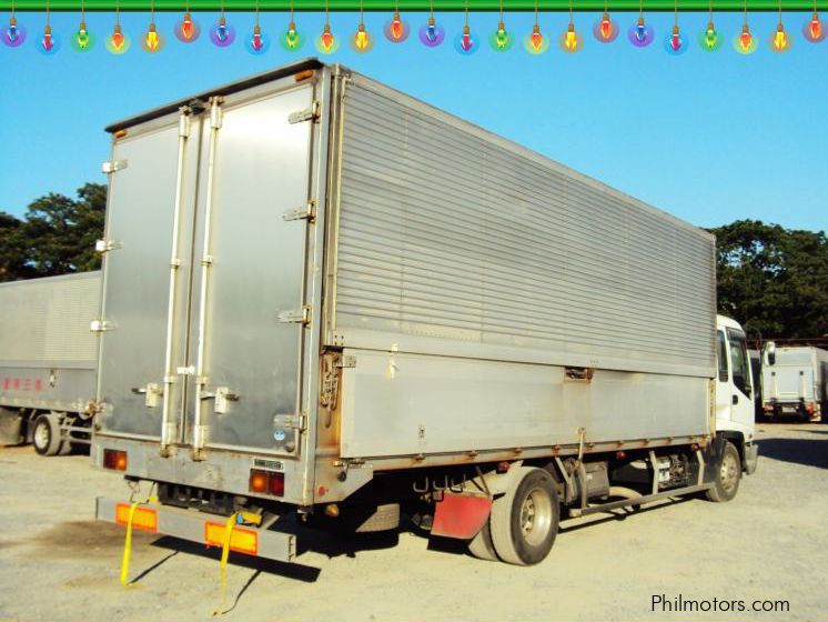 Isuzu Forward Wing Van in Philippines