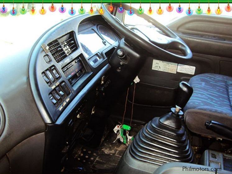 Isuzu Forward Wing Van in Philippines